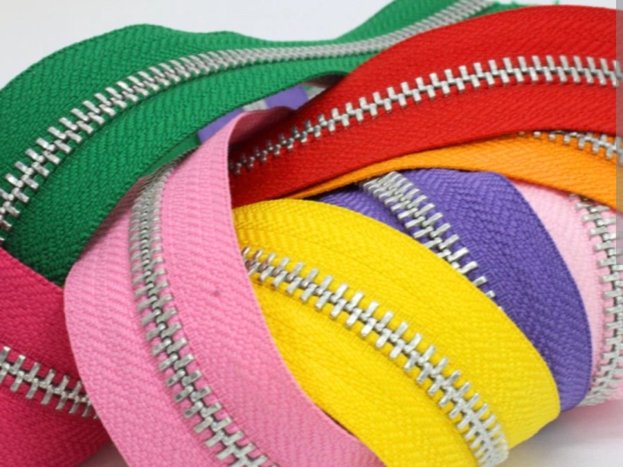 Cierres metálicos de colores